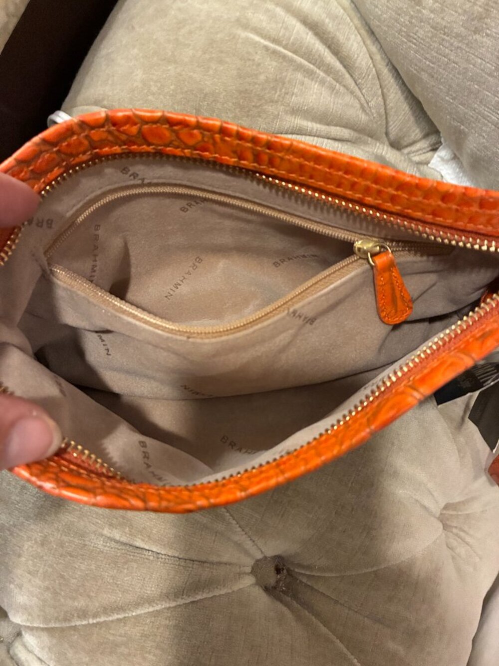 Brahmin~ NWT!!~ Rare Rosalyn Wristlet (Retail: $65) - Picture 12 of 15